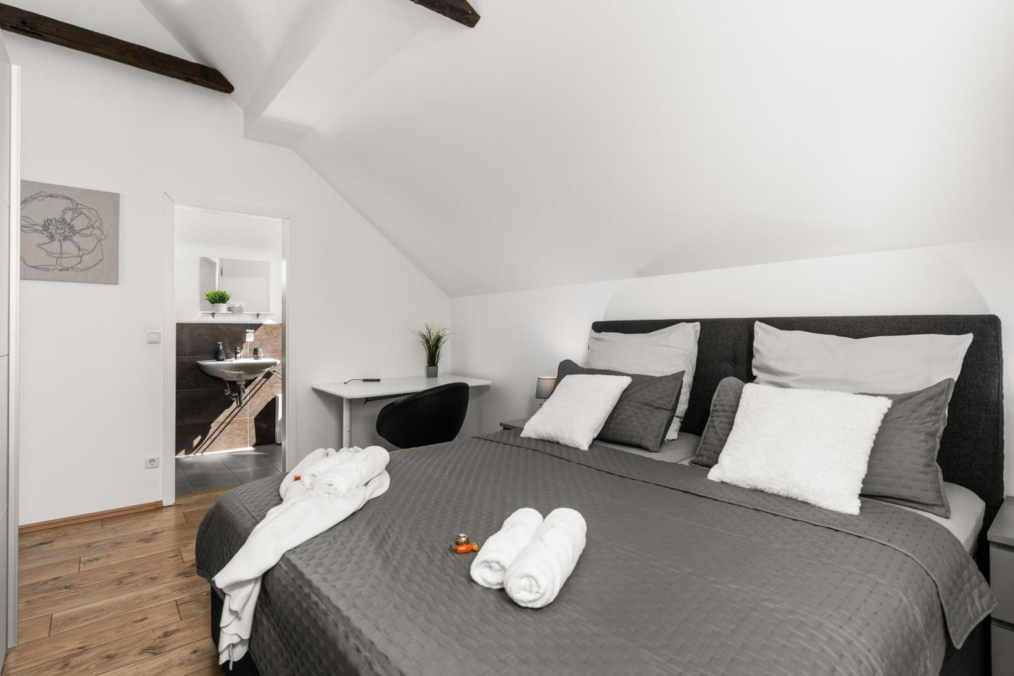 Mola Apartments-Charmante Ferienwohnung Im Herdecke Zentrum Fuer 3 Personen-Grosse Dachterrasse-Grill-Gratis Parken-Wlan מראה חיצוני תמונה