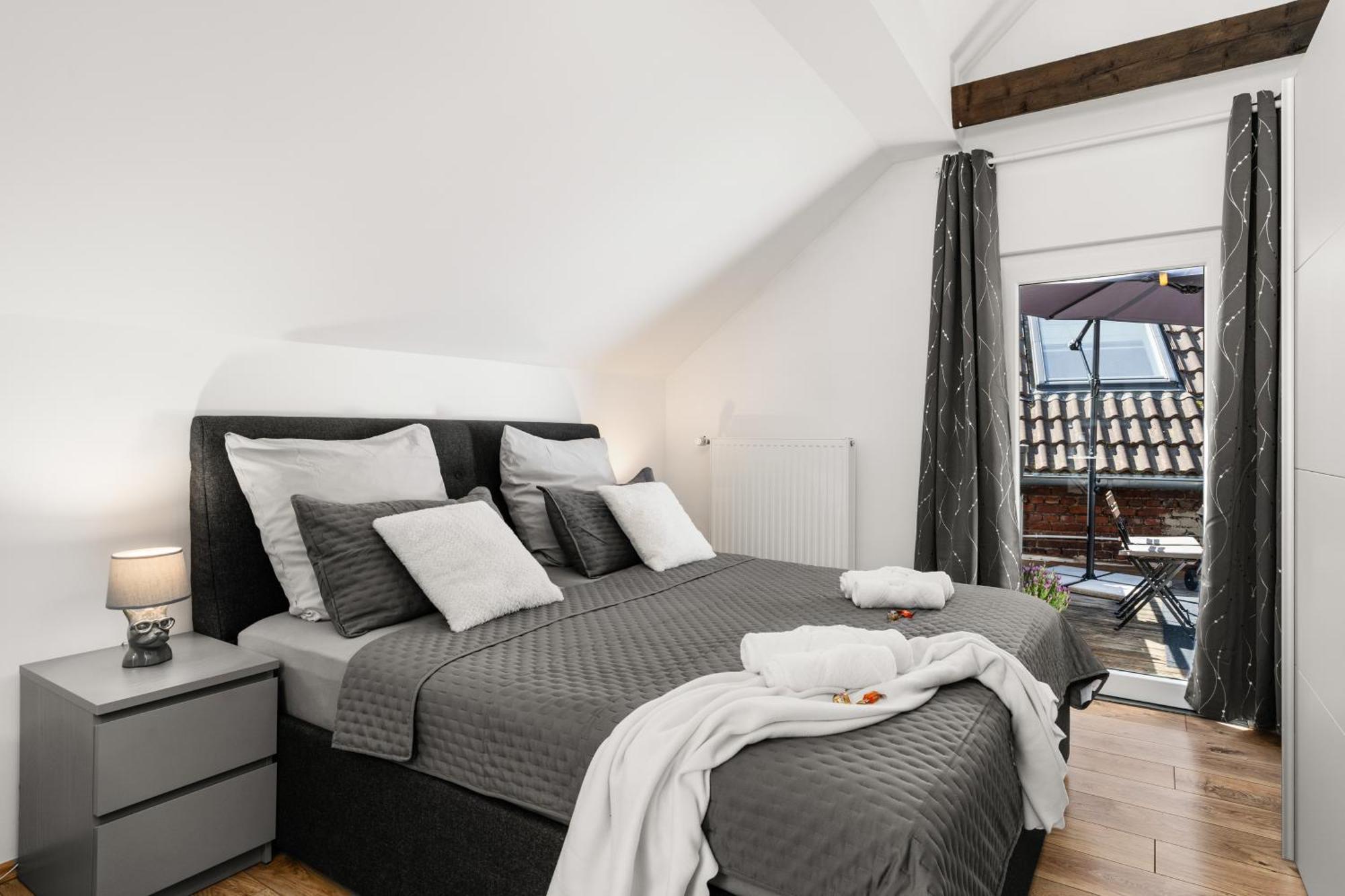 Mola Apartments-Charmante Ferienwohnung Im Herdecke Zentrum Fuer 3 Personen-Grosse Dachterrasse-Grill-Gratis Parken-Wlan מראה חיצוני תמונה
